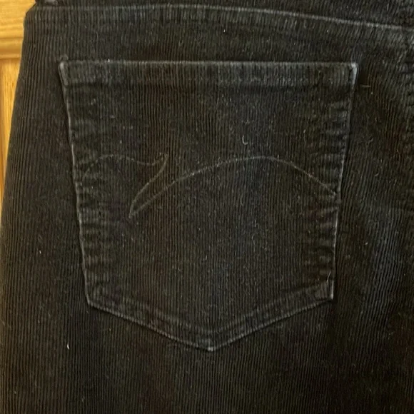 Gloria Vanderbilt - Corduroy Pants - Black - Size 8 - Picture 6 of 8